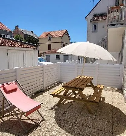 Plein Centre La Baule, Apt Avec Terrasse شقة *